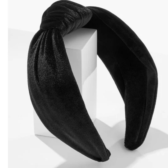 Women’s Black velvet knot headband-new with tags - Picture 2 of 3